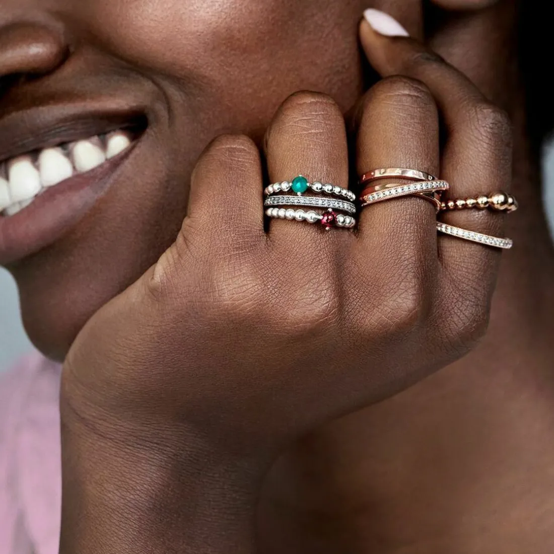 Anneau Triple Pavé Croisé Signature Pandora
