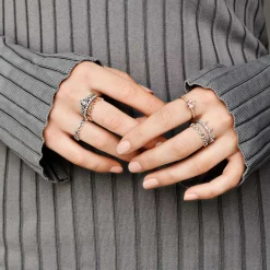Bague Pandora Moments couronne scintillante