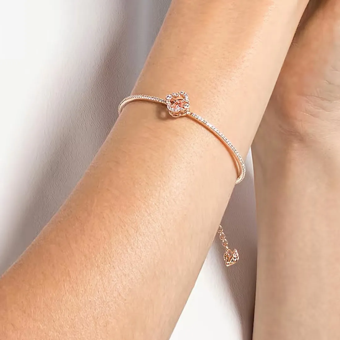Bracelet Swarovski 5516476 - Bracelet métal rhodié rose Femme