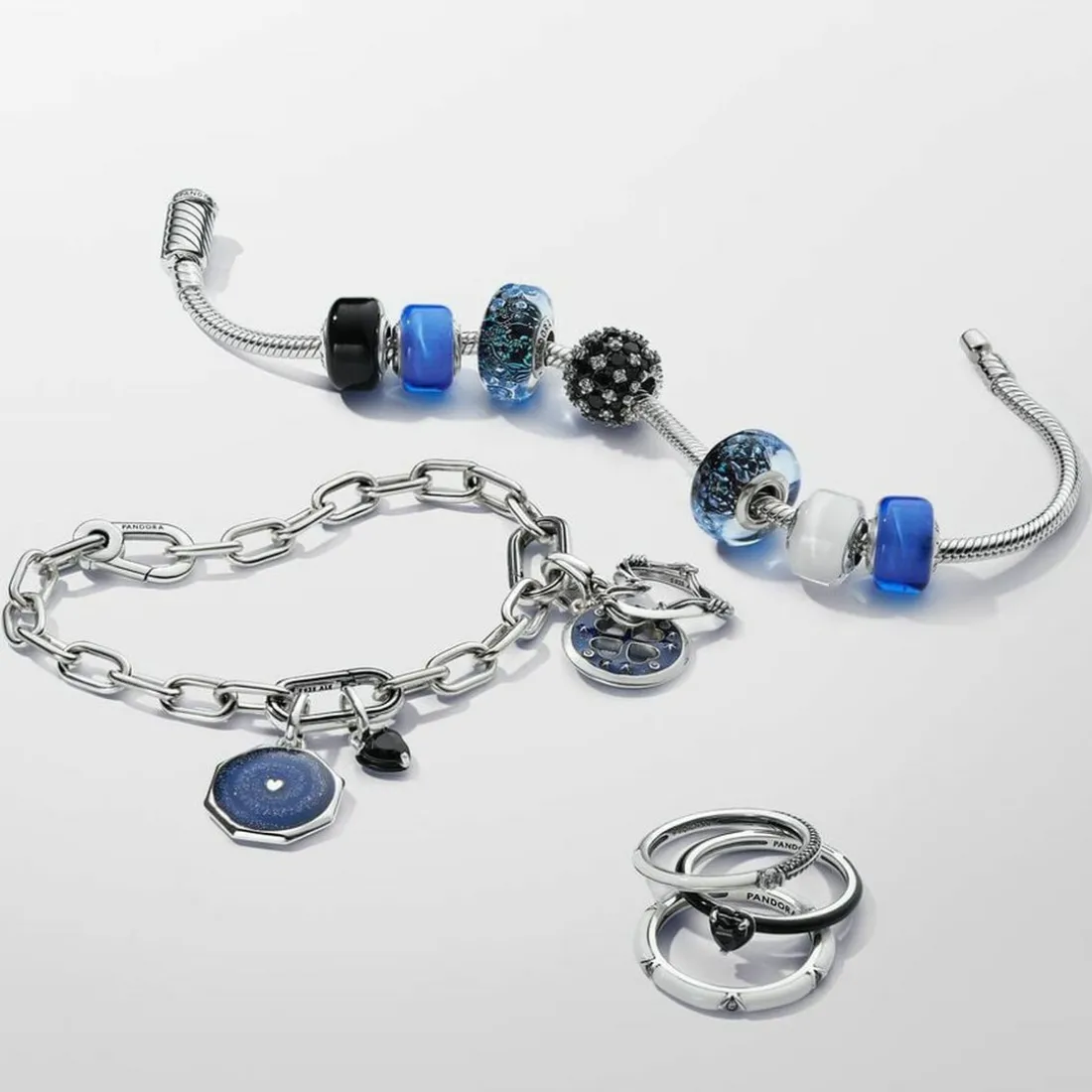 Charm Océan Verre de Murano Bleu Foncé Ondulé Pandora Colours