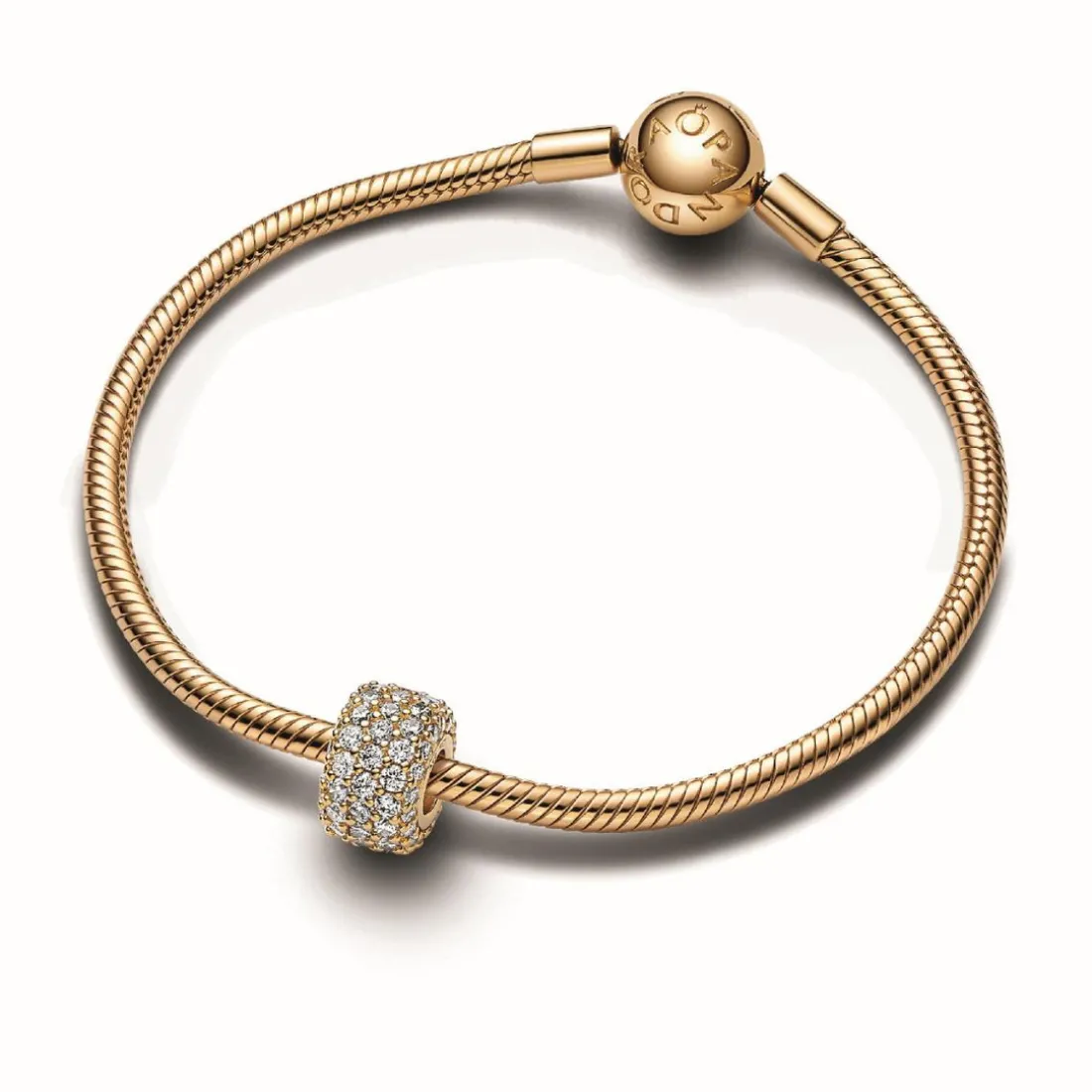 Charm Pandora Moments - Triple Rang Pavé Scintillant Doré