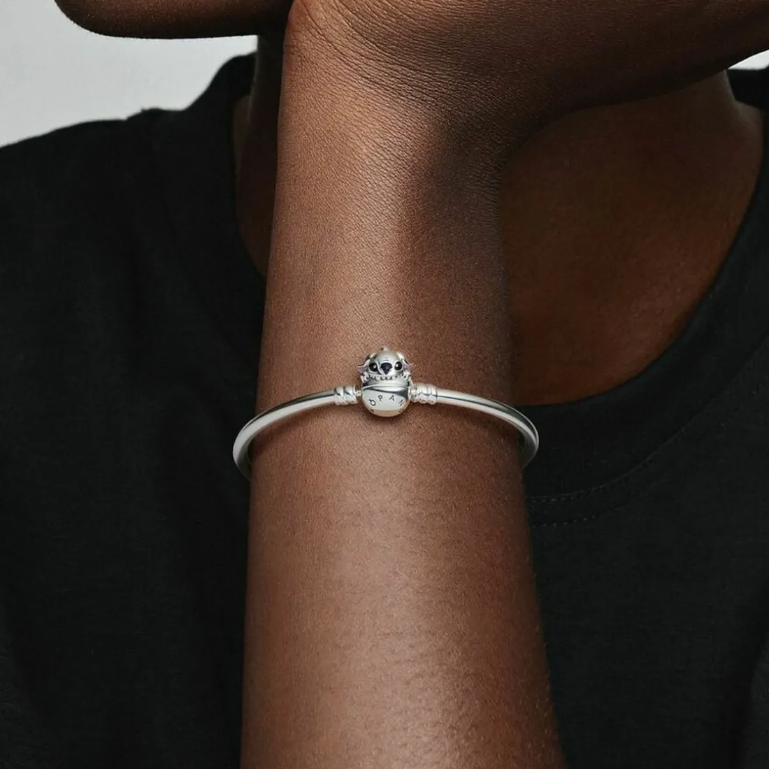 Jonc Fermoir Disney Morsure de Stitch Pandora Moments - Pandora